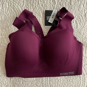 ✨NWT Victoria’s Secret Sports Bras (Bundle of 2)
